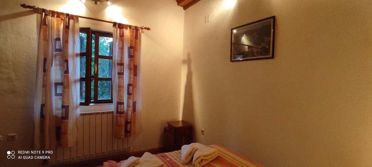 Apartman Sipak Fužine Eksteriør bilde