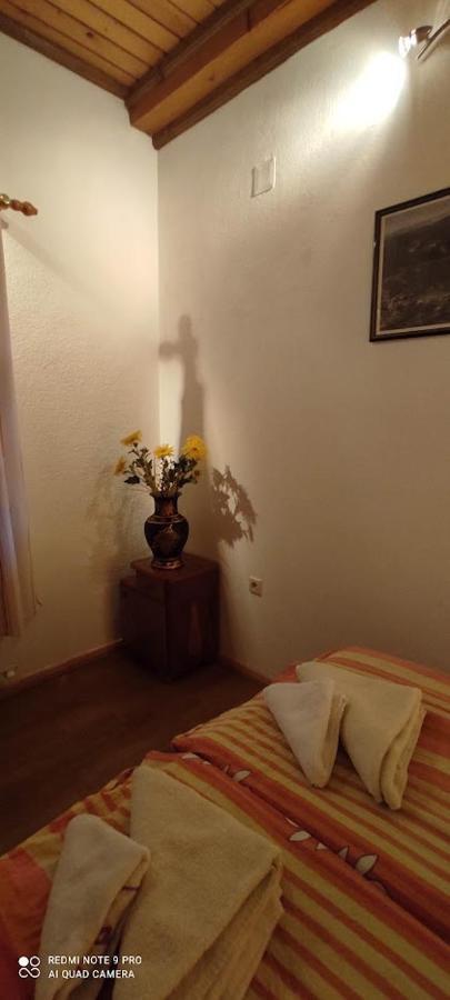 Apartman Sipak Fužine Eksteriør bilde